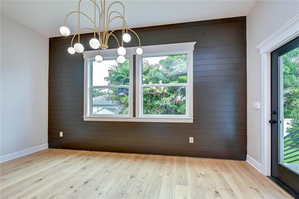 En Venta: $897,000 (5 camas, 3 baños, 3088 Pies cuadrados)