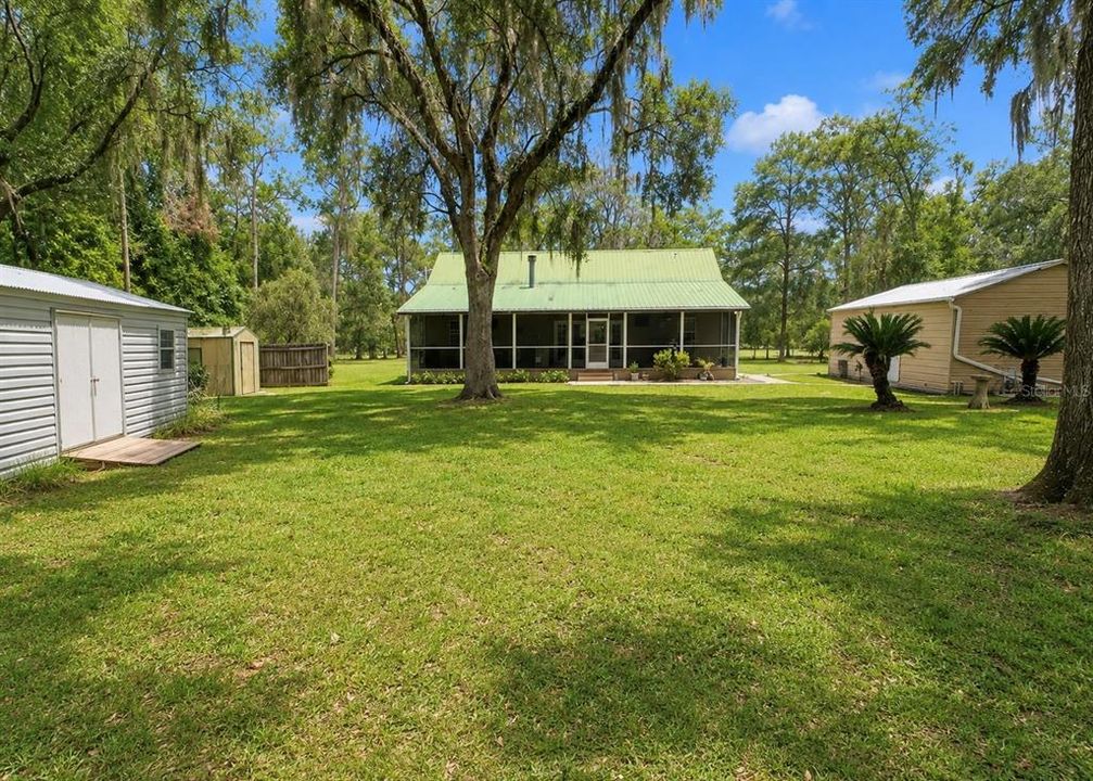 For Sale: $374,900 (2 beds, 2 baths, 1617 Square Feet)