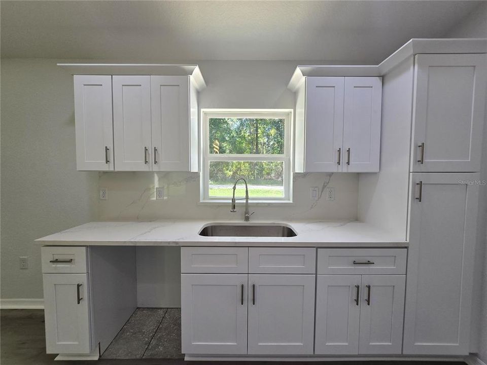 En Venta: $260,000 (3 camas, 2 baños, 1396 Pies cuadrados)