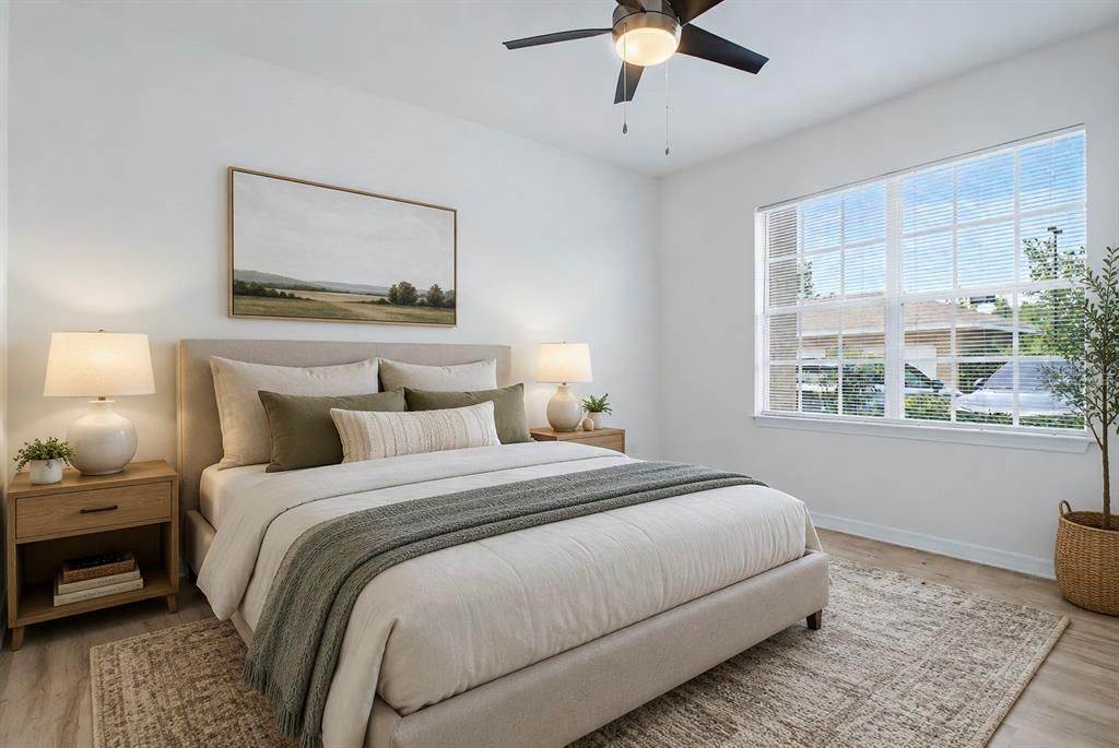 For Sale: $201,500 (2 beds, 2 baths, 962 Square Feet)