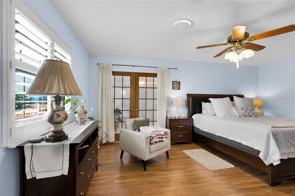 For Sale: $369,000 (3 beds, 2 baths, 2172 Square Feet)