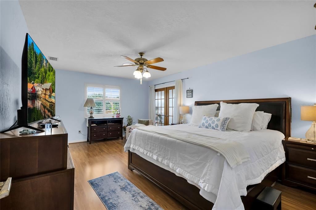 For Sale: $369,000 (3 beds, 2 baths, 2172 Square Feet)