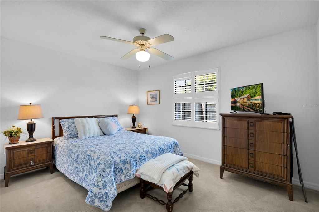 For Sale: $369,000 (3 beds, 2 baths, 2172 Square Feet)