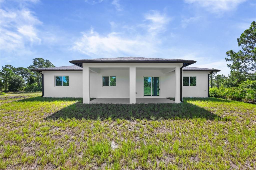 На продажу: $349,900 (4 спален, 2 ванн, 1632 Квадратных фут)