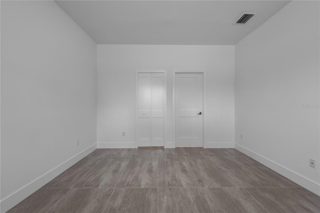 На продажу: $349,900 (4 спален, 2 ванн, 1632 Квадратных фут)