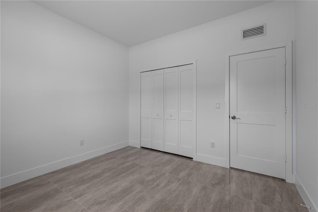 На продажу: $349,900 (4 спален, 2 ванн, 1632 Квадратных фут)