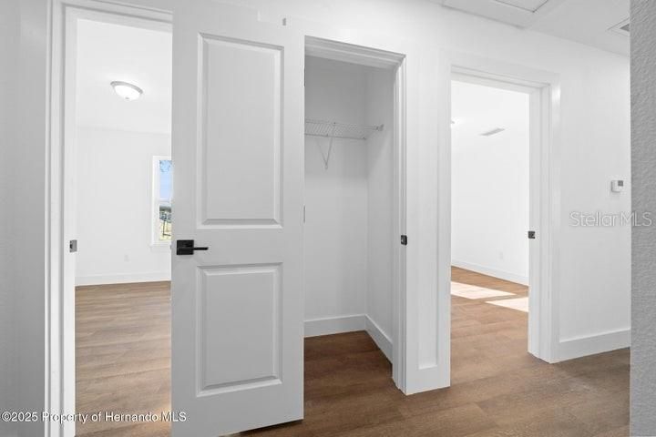 На продажу: $265,000 (3 спален, 2 ванн, 1008 Квадратных фут)