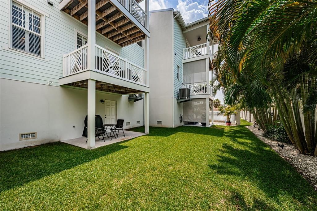 For Sale: $740,000 (3 beds, 2 baths, 2017 Square Feet)