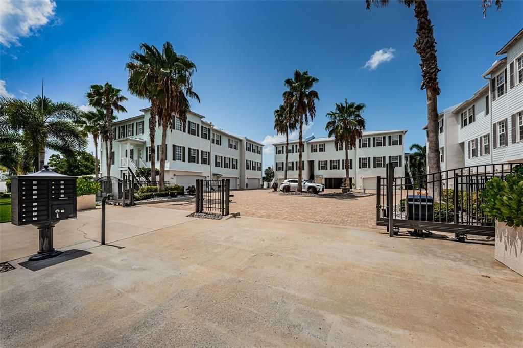 For Sale: $740,000 (3 beds, 2 baths, 2017 Square Feet)