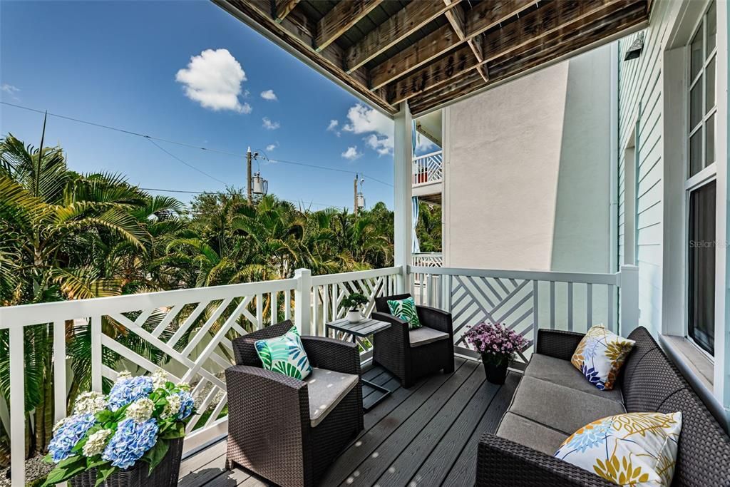 For Sale: $740,000 (3 beds, 2 baths, 2017 Square Feet)