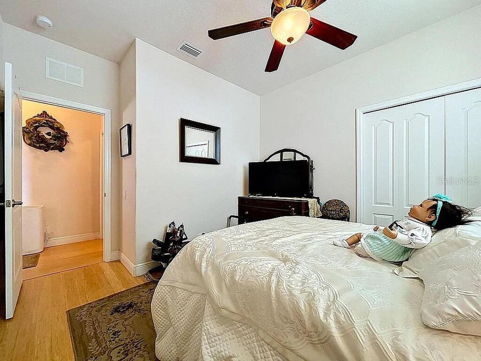 En Venta: $455,000 (3 camas, 2 baños, 2086 Pies cuadrados)