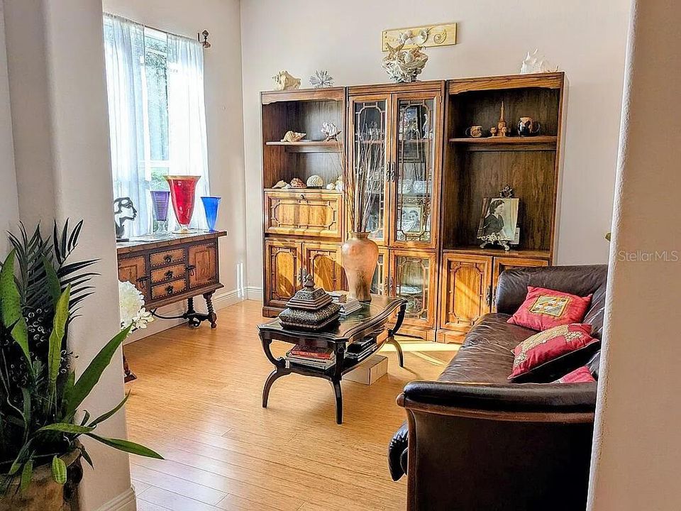 En Venta: $455,000 (3 camas, 2 baños, 2086 Pies cuadrados)