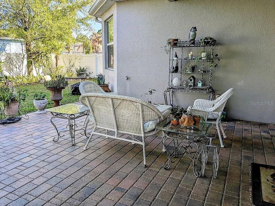 En Venta: $455,000 (3 camas, 2 baños, 2086 Pies cuadrados)