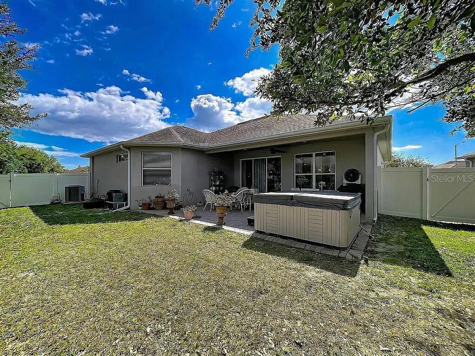 En Venta: $455,000 (3 camas, 2 baños, 2086 Pies cuadrados)