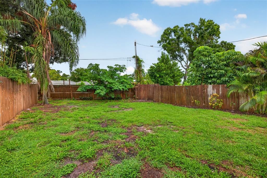 For Sale: $430,000 (3 beds, 1 baths, 1260 Square Feet)