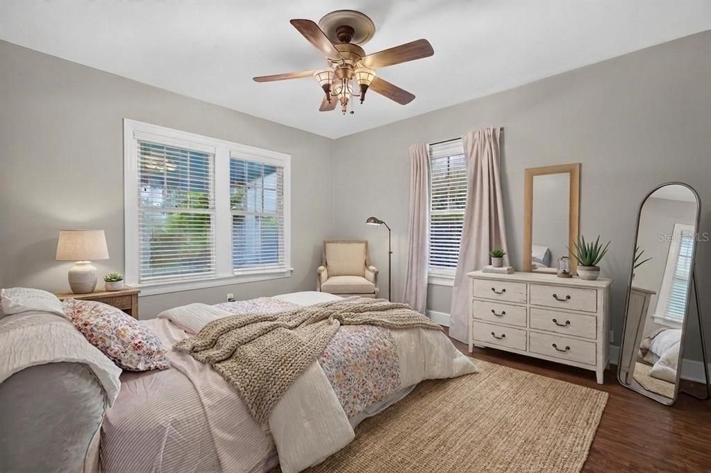 For Sale: $430,000 (3 beds, 1 baths, 1260 Square Feet)