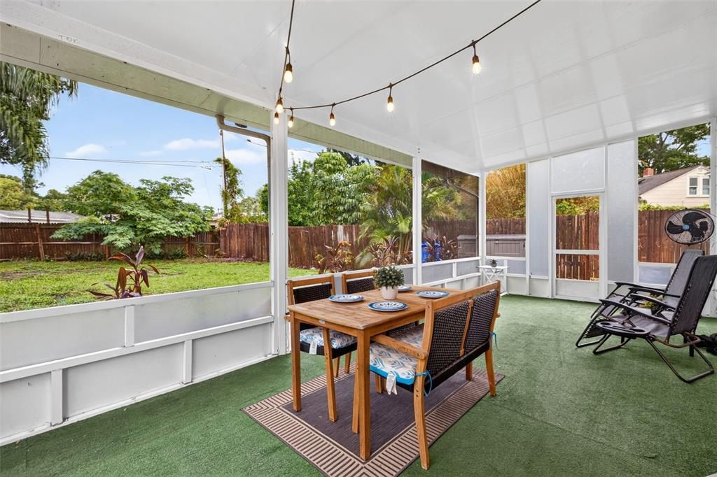 For Sale: $430,000 (3 beds, 1 baths, 1260 Square Feet)