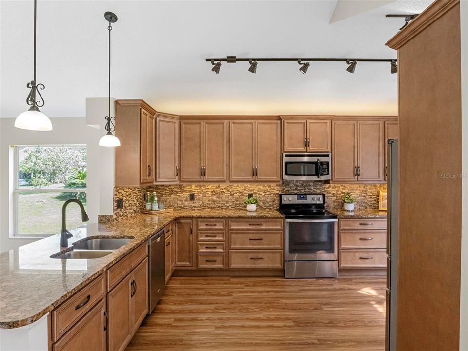На продажу: $459,900 (3 спален, 2 ванн, 1959 Квадратных фут)