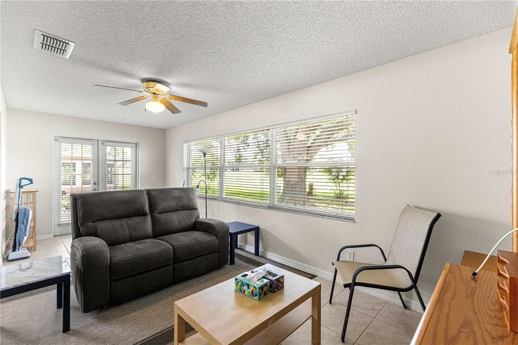 En Venta: $232,000 (3 camas, 2 baños, 1584 Pies cuadrados)