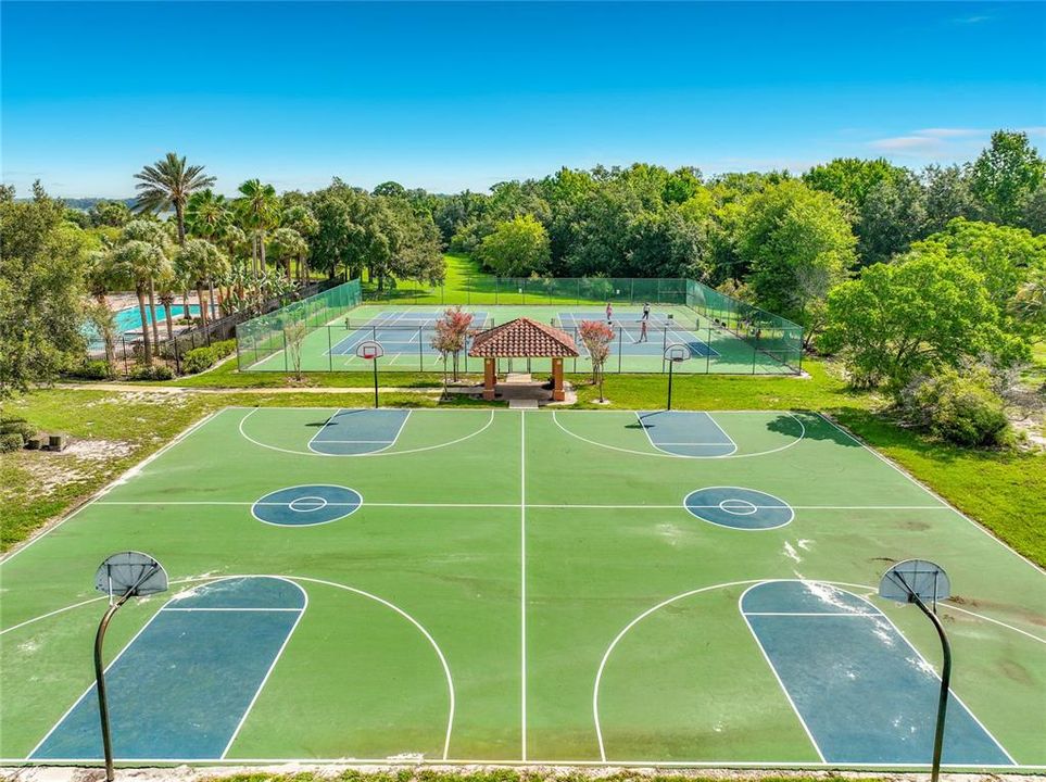 En Venta: $649,900 (5 camas, 3 baños, 3289 Pies cuadrados)