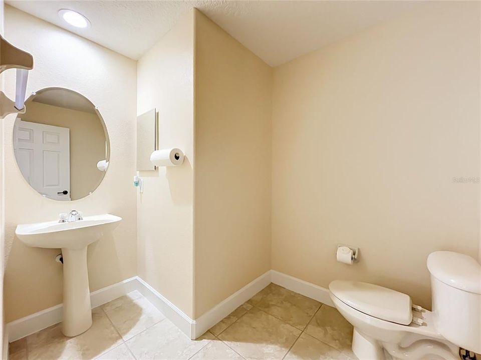 En Venta: $649,900 (5 camas, 3 baños, 3289 Pies cuadrados)