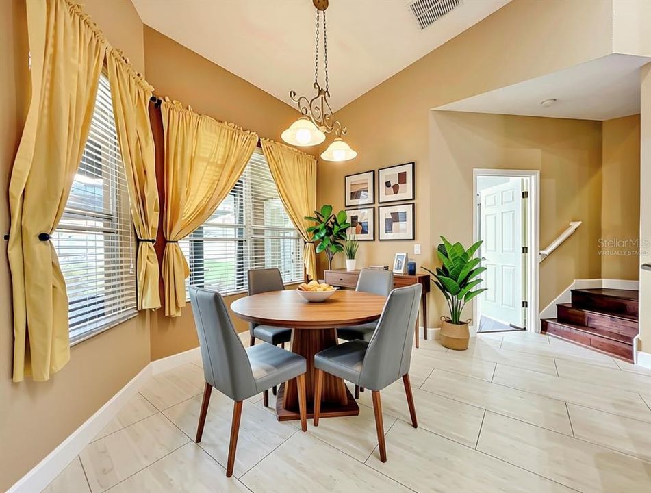 En Venta: $649,900 (5 camas, 3 baños, 3289 Pies cuadrados)