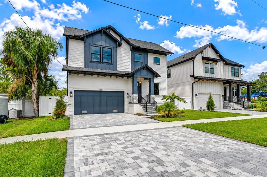 En Venta: $897,000 (5 camas, 3 baños, 3004 Pies cuadrados)