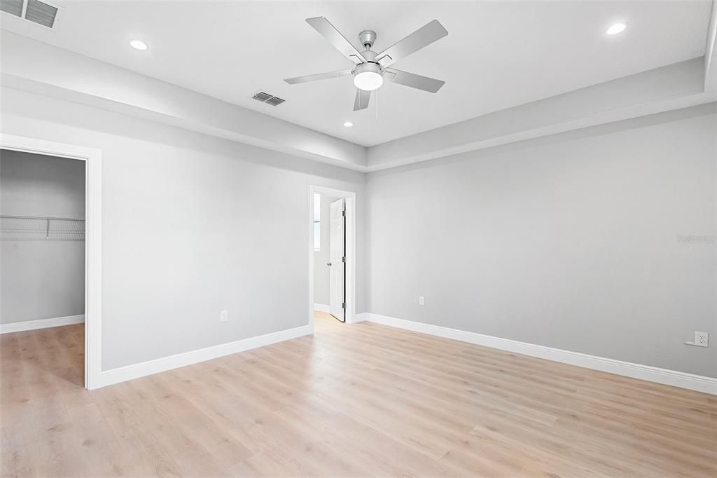 En Venta: $309,000 (3 camas, 2 baños, 1675 Pies cuadrados)
