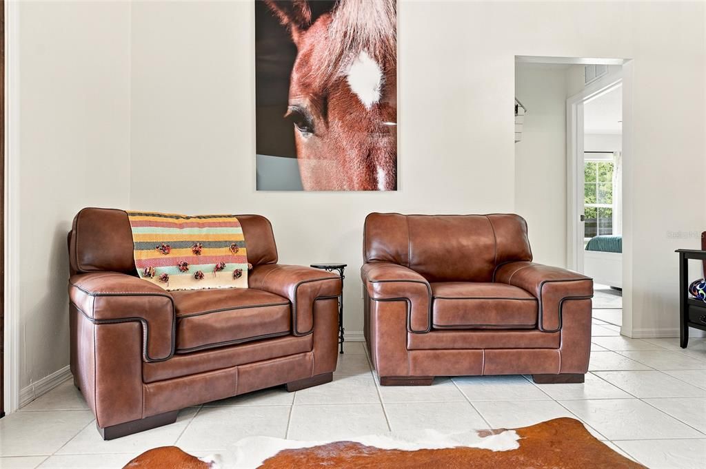 En Venta: $1,075,000 (4 camas, 2 baños, 2134 Pies cuadrados)