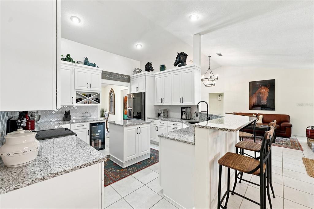 En Venta: $1,075,000 (4 camas, 2 baños, 2134 Pies cuadrados)