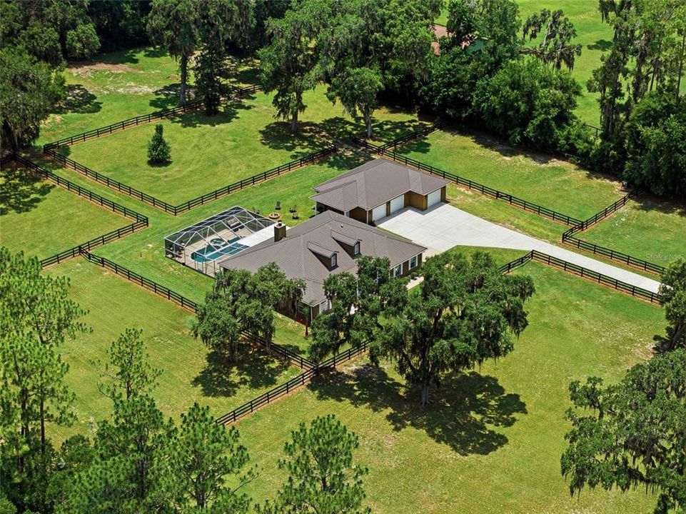 En Venta: $1,075,000 (4 camas, 2 baños, 2134 Pies cuadrados)