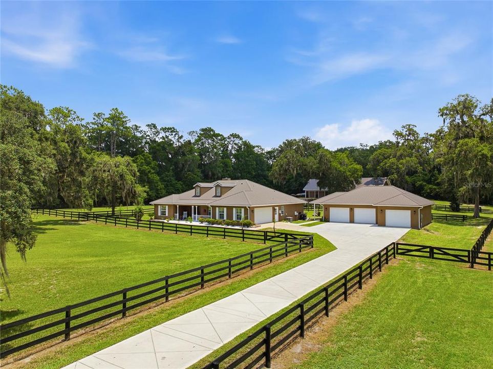 En Venta: $1,075,000 (4 camas, 2 baños, 2134 Pies cuadrados)