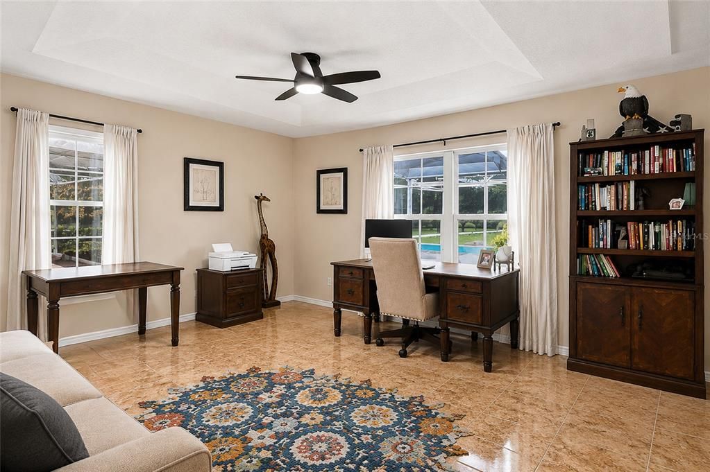 En Venta: $1,075,000 (4 camas, 2 baños, 2134 Pies cuadrados)