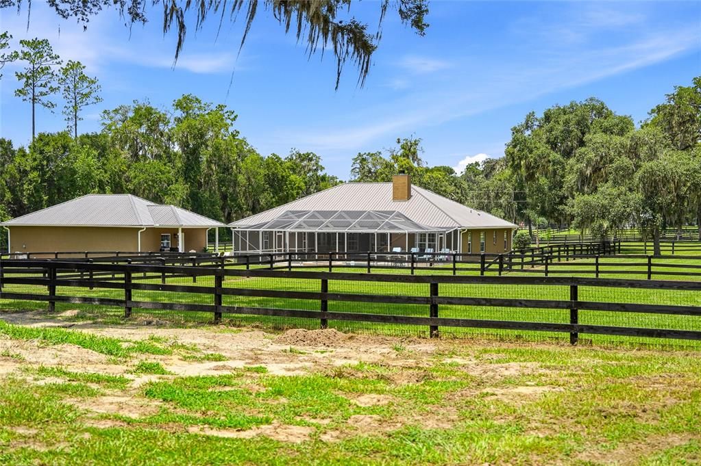 En Venta: $1,075,000 (4 camas, 2 baños, 2134 Pies cuadrados)