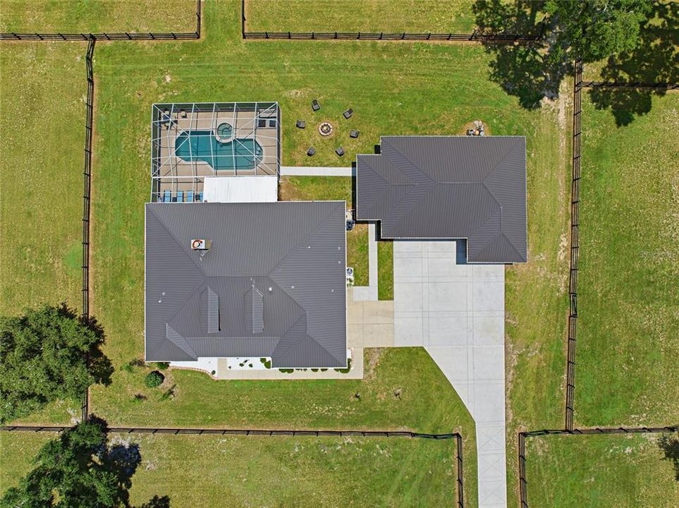 En Venta: $1,075,000 (4 camas, 2 baños, 2134 Pies cuadrados)