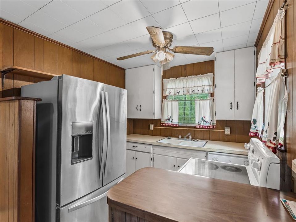 На продажу: $125,000 (1 спален, 1 ванн, 480 Квадратных фут)