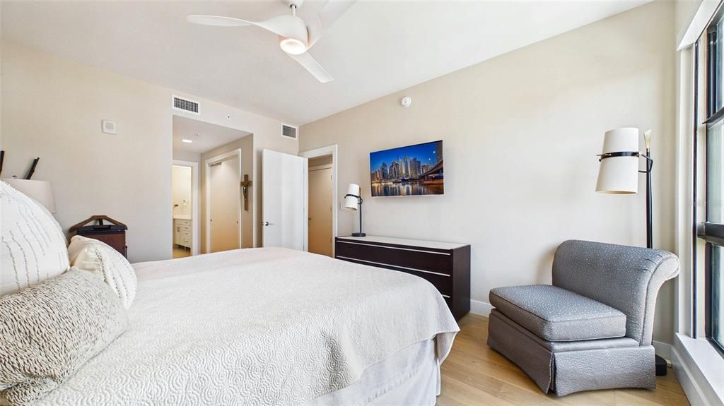 For Sale: $1,129,000 (2 beds, 2 baths, 1483 Square Feet)