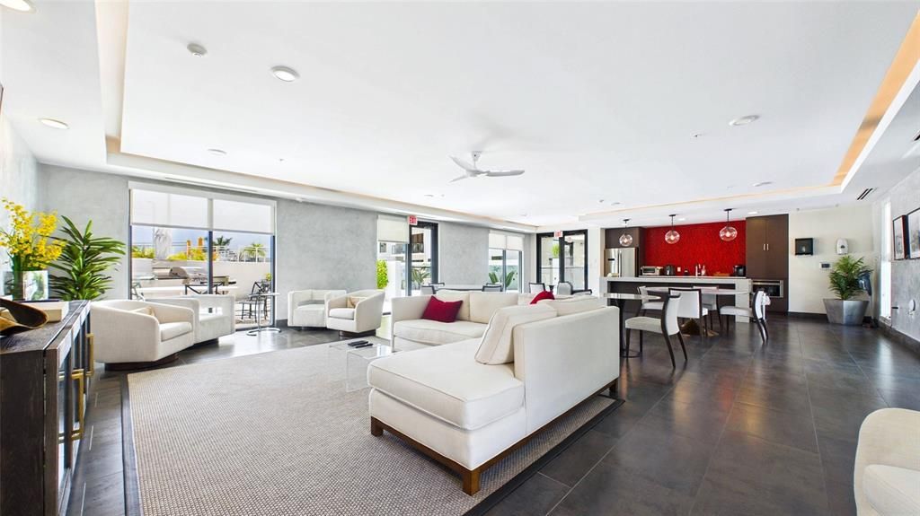 For Sale: $1,129,000 (2 beds, 2 baths, 1483 Square Feet)