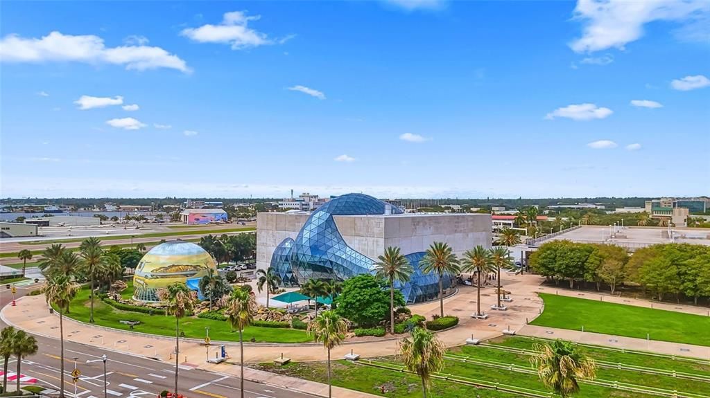 For Sale: $1,129,000 (2 beds, 2 baths, 1483 Square Feet)