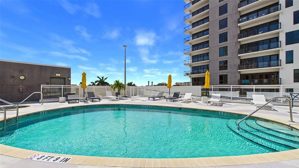 For Sale: $1,129,000 (2 beds, 2 baths, 1483 Square Feet)