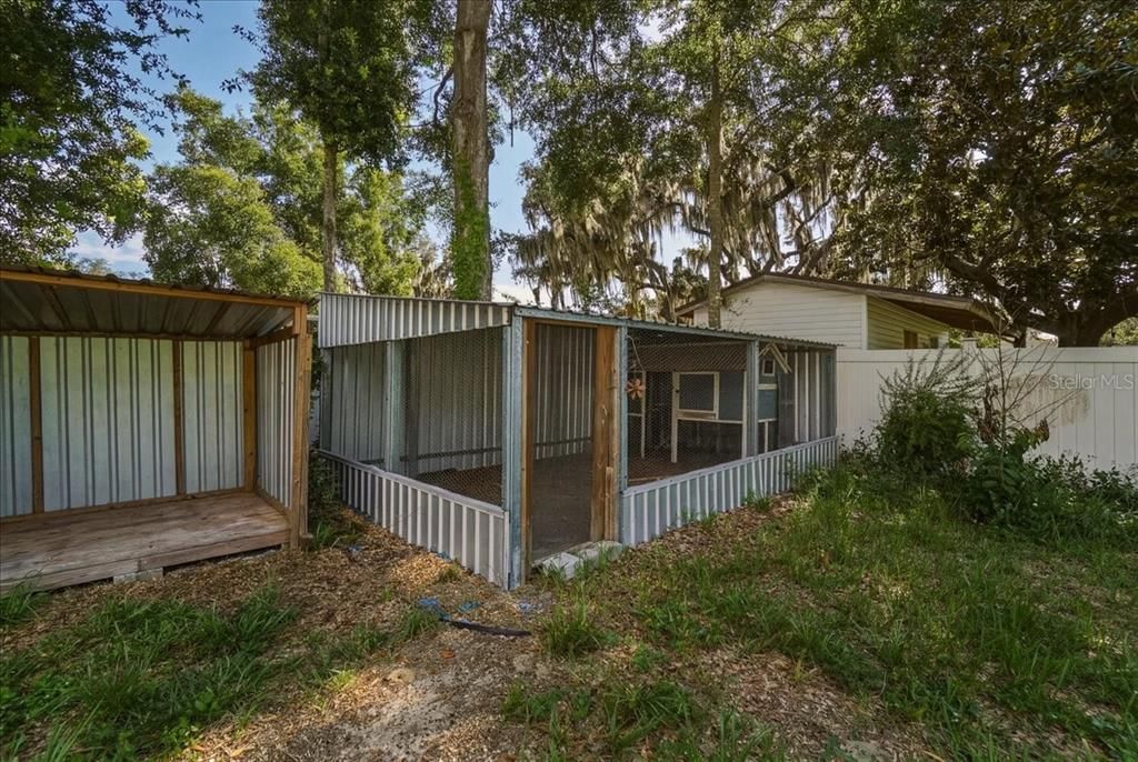 For Sale: $189,900 (2 beds, 2 baths, 1110 Square Feet)