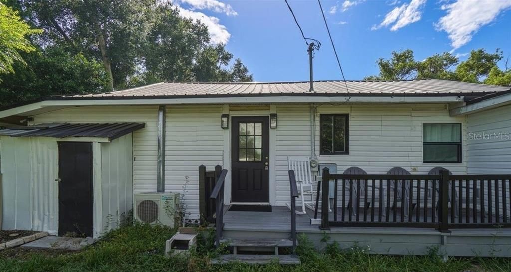For Sale: $189,900 (2 beds, 2 baths, 1110 Square Feet)