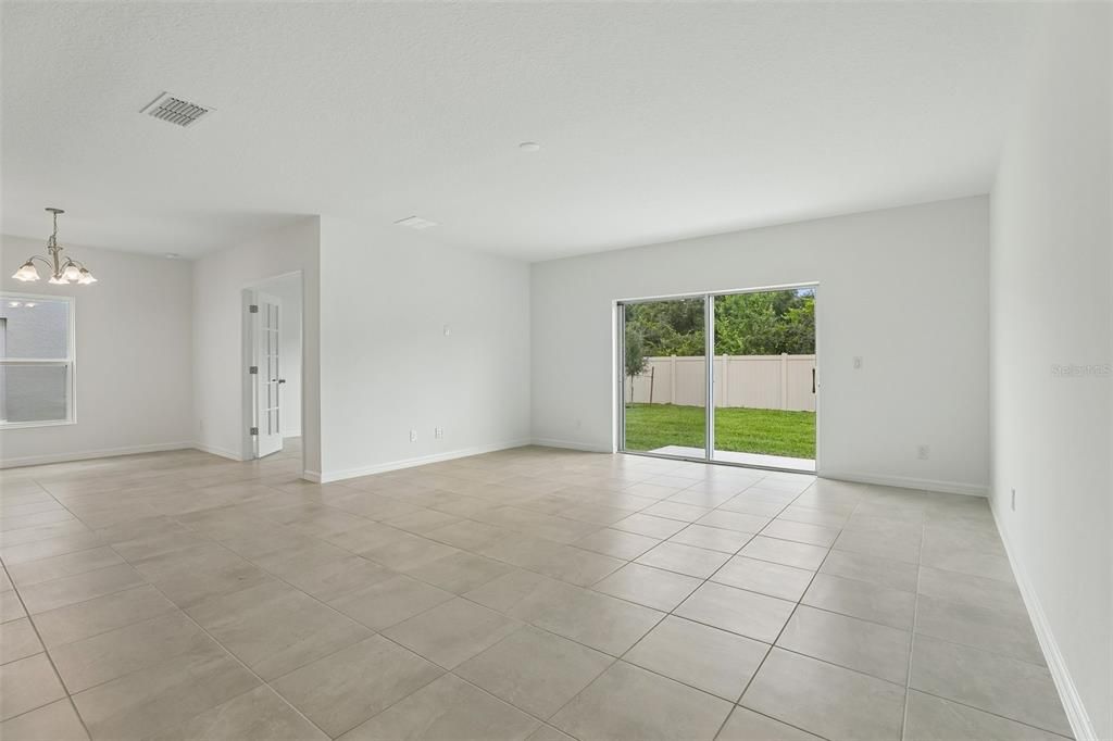 En Venta: $426,990 (4 camas, 2 baños, 2536 Pies cuadrados)