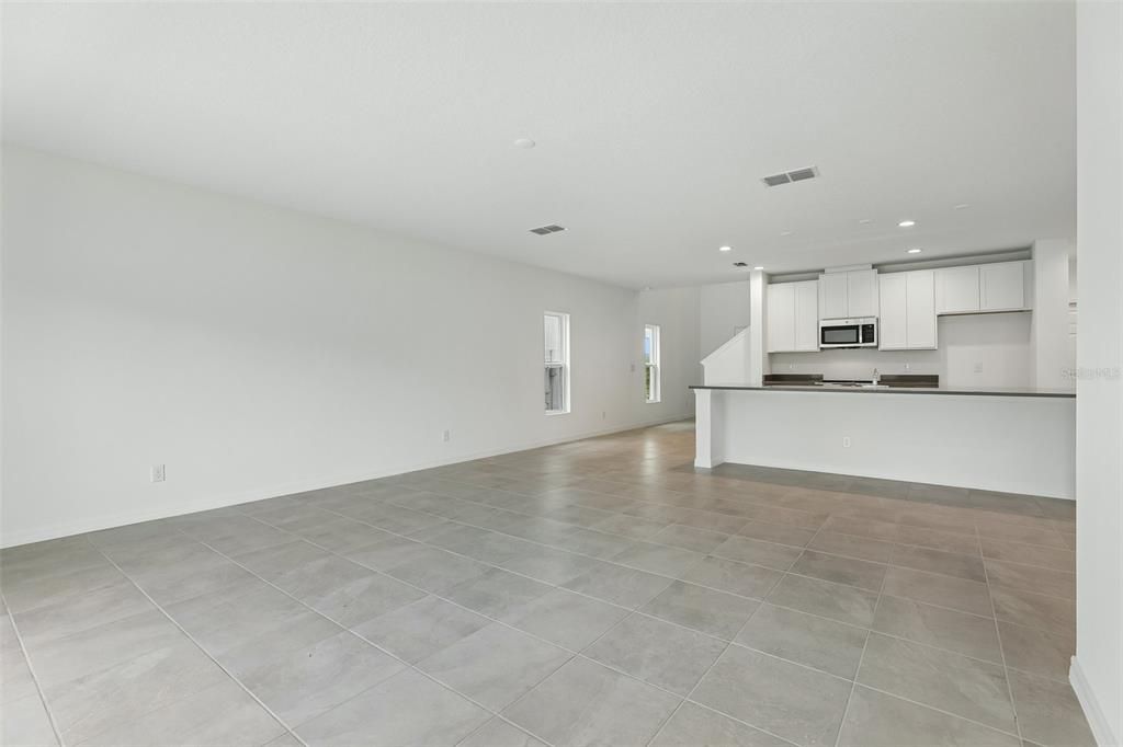 En Venta: $426,990 (4 camas, 2 baños, 2536 Pies cuadrados)
