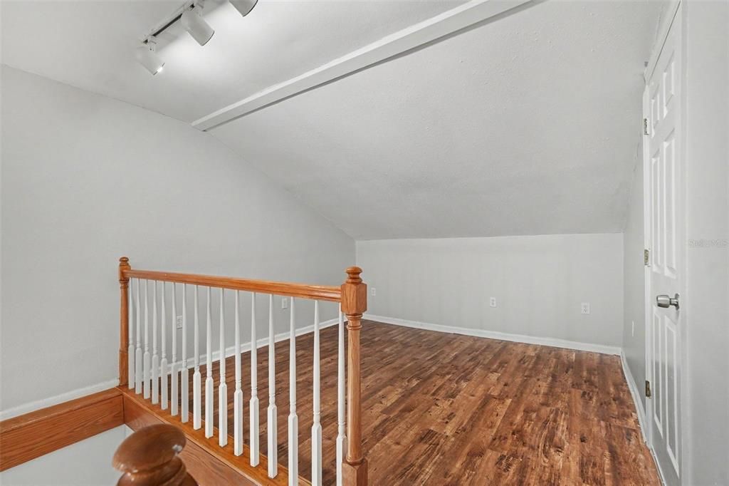 На продажу: $485,000 (3 спален, 2 ванн, 1684 Квадратных фут)