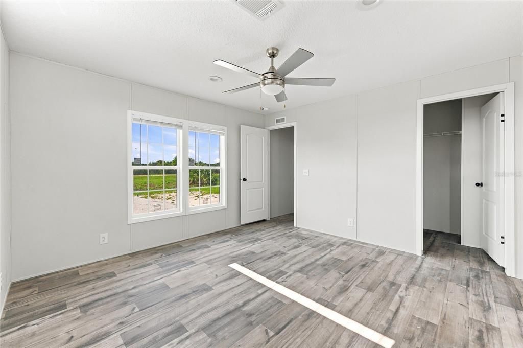 For Sale: $279,900 (3 beds, 2 baths, 1580 Square Feet)