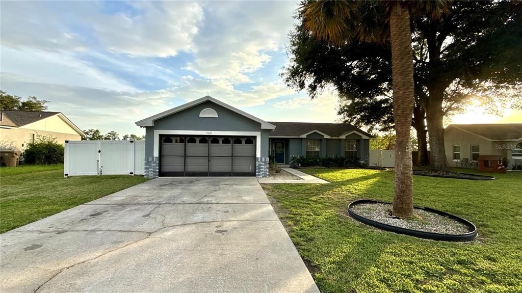 En Venta: $359,000 (3 camas, 2 baños, 1336 Pies cuadrados)