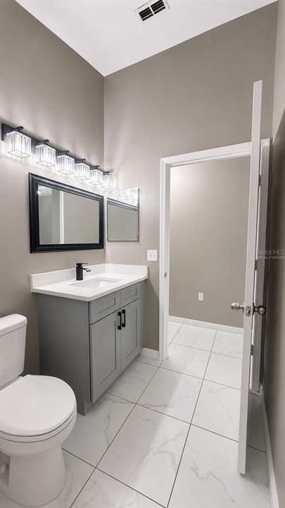 En Venta: $359,000 (3 camas, 2 baños, 1336 Pies cuadrados)