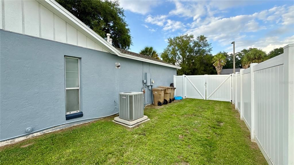 En Venta: $359,000 (3 camas, 2 baños, 1336 Pies cuadrados)