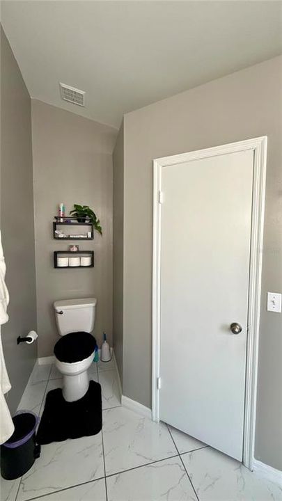 En Venta: $359,000 (3 camas, 2 baños, 1336 Pies cuadrados)